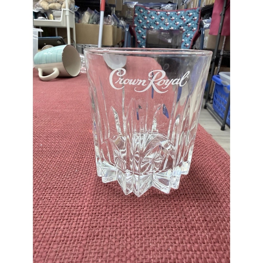 Glass Crown Royale Canadian Whiskey Rocks 3.5"H  ITALY Low‎ Ball emblem